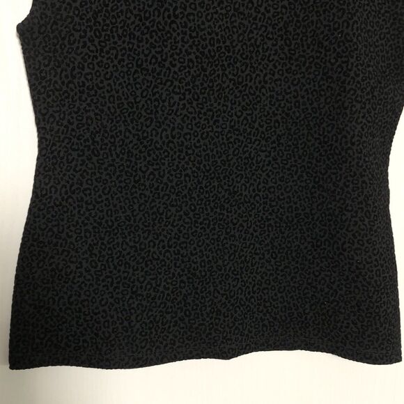 ANN TAYLOR Blouse Womens Medium Petite Black Velvet Animal Pattern Cap Sleeve - Picture 9 of 11